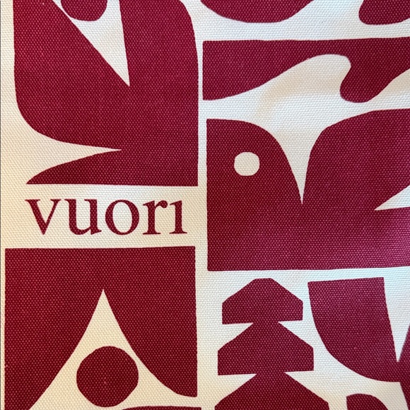 Vuori Limited Edition Strawberry 🍓 Tote - Picture 4 of 6